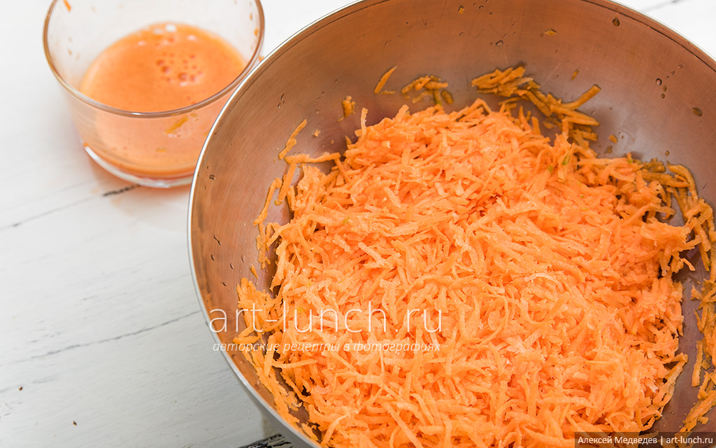Полезные морковные маффины