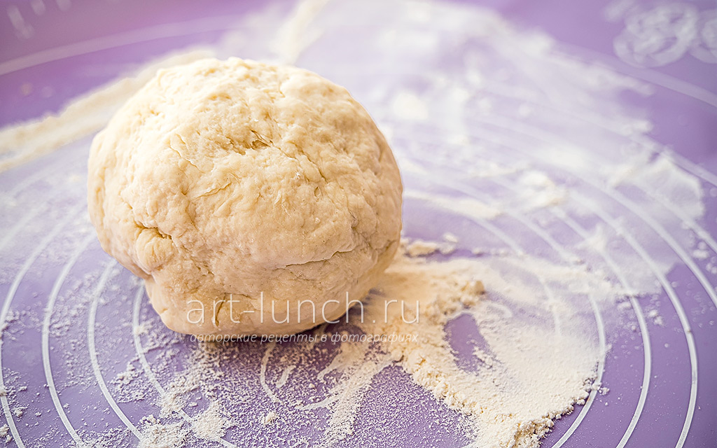 Фото 6-го шага рецепта: Лепёшки с картошкой перестаём вмешивать в него муку