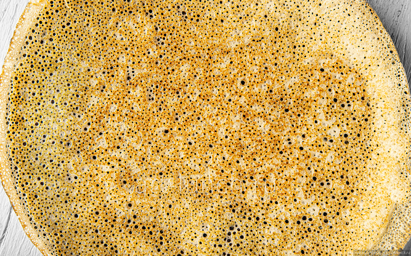 много дырочек