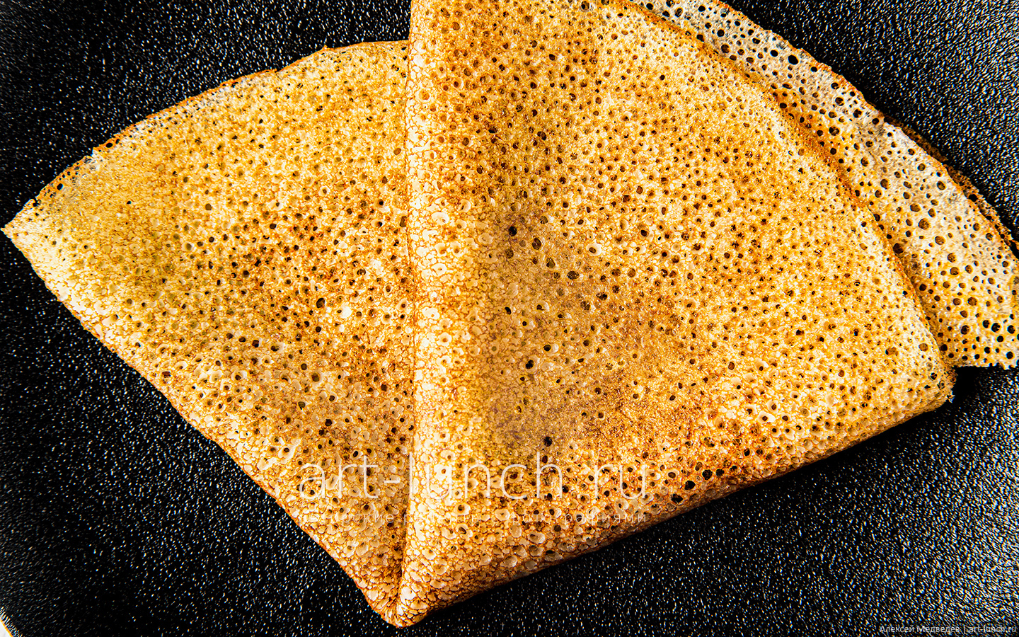 блины с дырочками