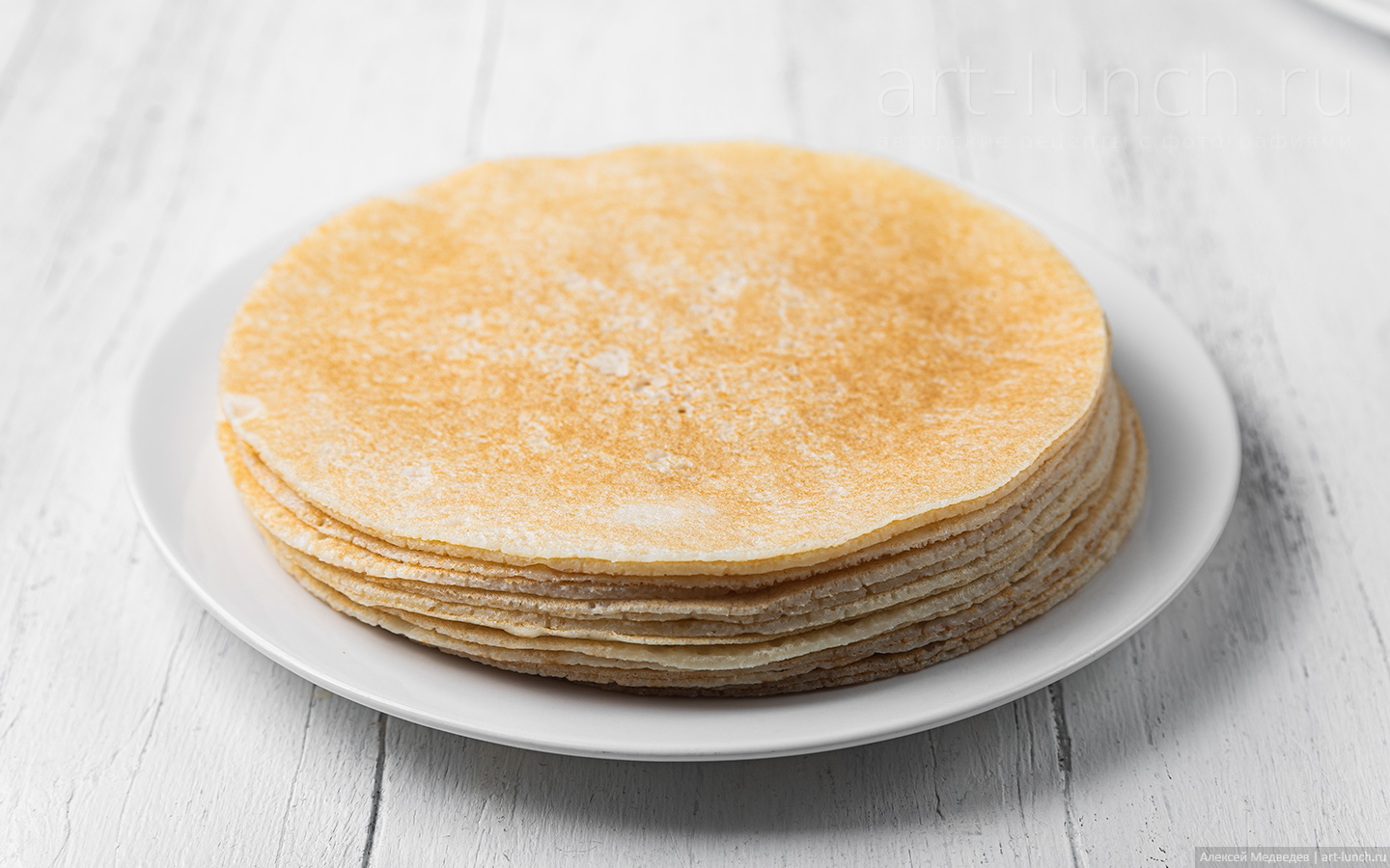 Накрываем тарелку чтобы блины не сохли