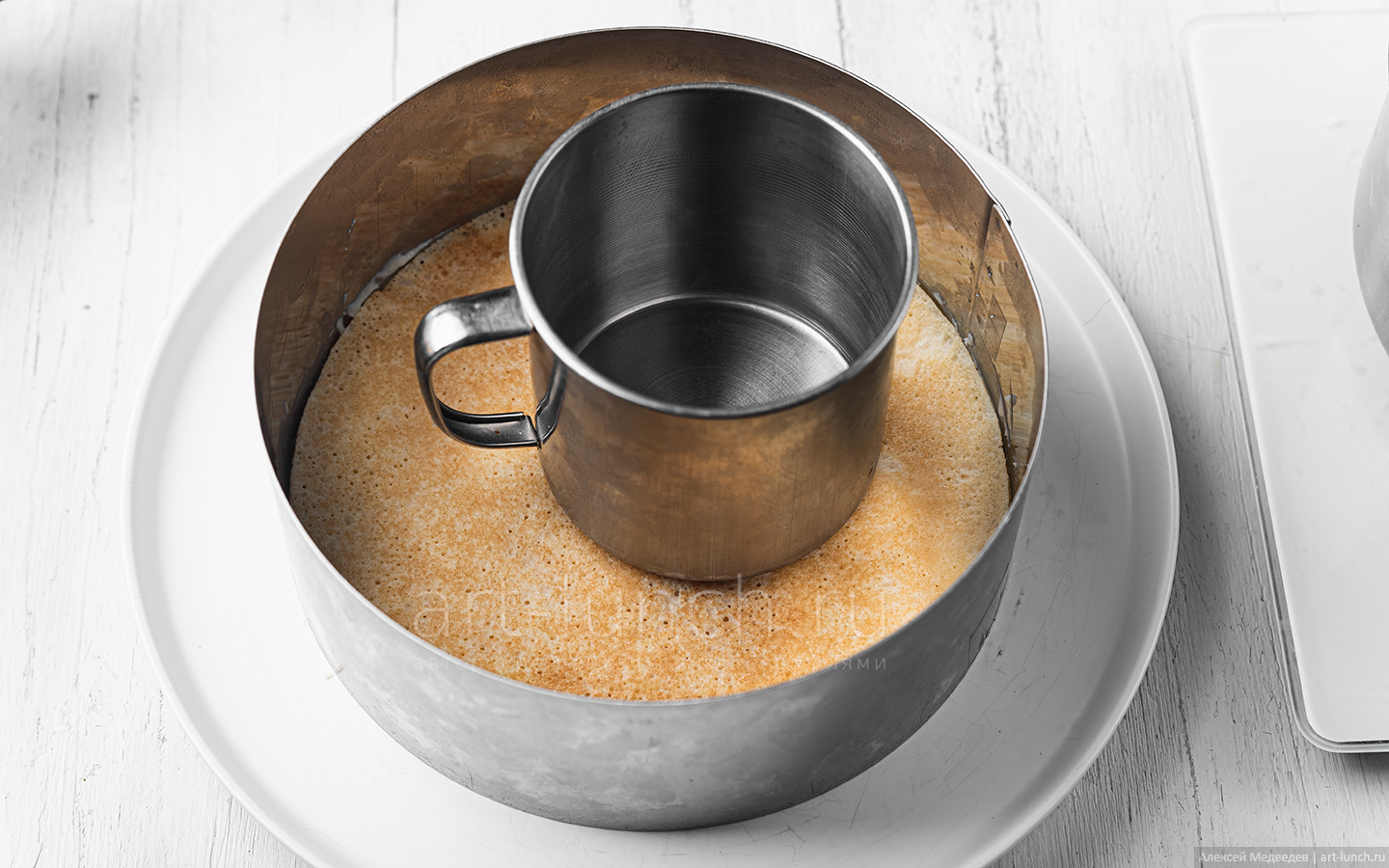 Укладываем на слой с кремом блин