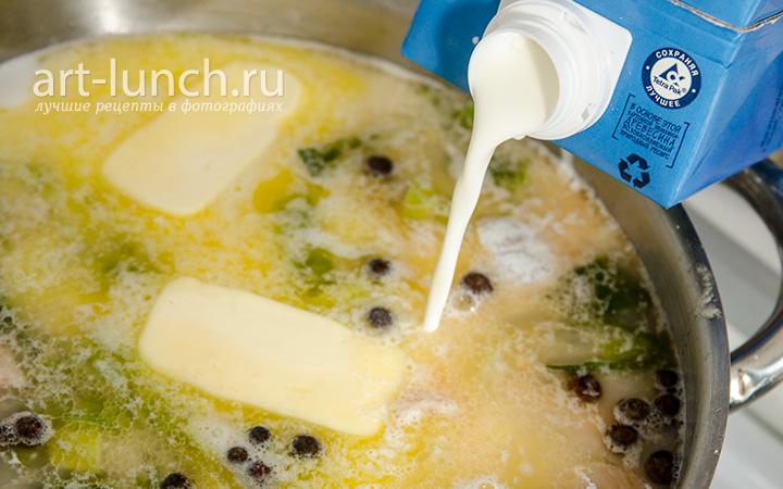Сырный суп с сeмгой и кабачком – кулинарный рецепт