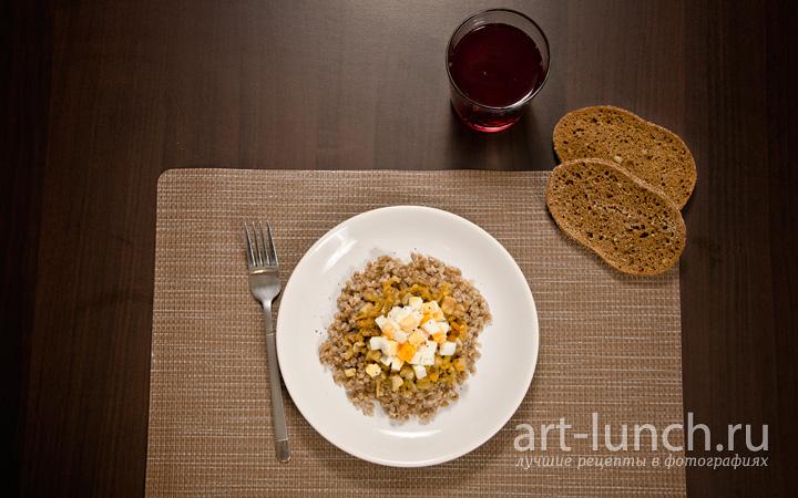 Гречка с грибами, луком и яйцом Гречка с грибами