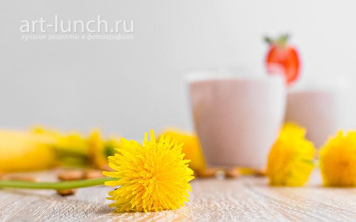 Бананово-клубничный смузи пошаговый рецепт с фото