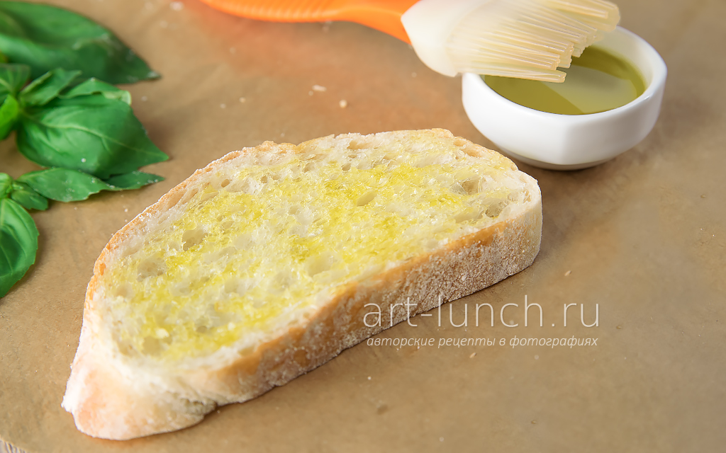 Брускетта с лисичками и рикоттой - пошаговый рецепт с фото